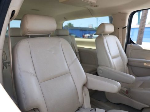 Used 2007 Cadillac Escalade ESV AWD w/ Information Package image 25