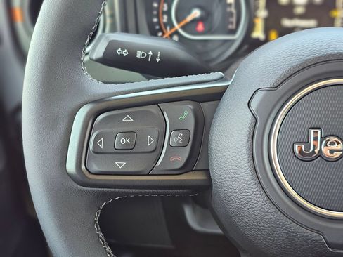 New 2026 Jeep Gladiator Mojave AWD/4WD image 18