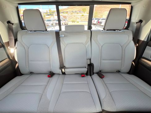 New 2026 RAM 1500 Laramie AWD/4WD image 24