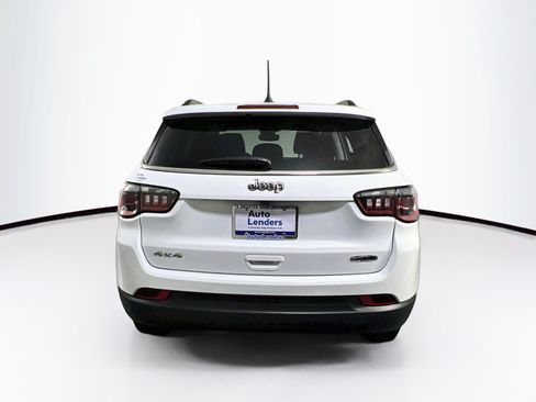 Used 2022 Jeep Compass Latitude AWD/4WD image 6