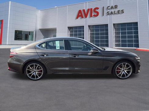 Used 2025 Genesis G70 2.5T RWD image 5