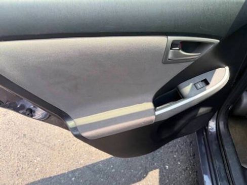 Used 2014 Toyota Prius Two FWD image 24