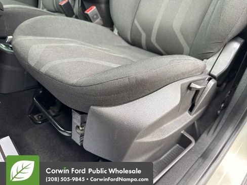 Used 2015 Ford Transit Connect XLT image 26