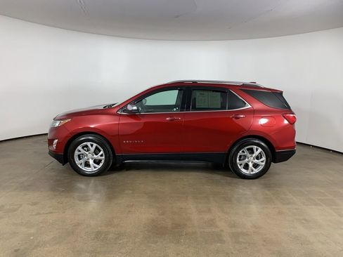 Used 2019 Chevrolet Equinox Premier image 16