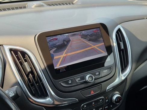 Used 2019 Chevrolet Equinox LT FWD image 31