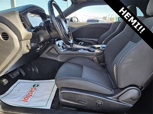 Used 2023 Dodge Challenger R/T image 8