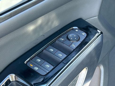 New 2026 Nissan Pathfinder SL w/ SL Premium Package AWD/4WD image 19