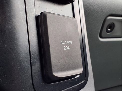 Used 2024 Ford F150 XLT w/ Equipment Group 302A MID image 23