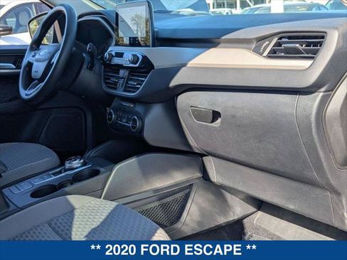 Used 2020 Ford Escape SE FWD image 23