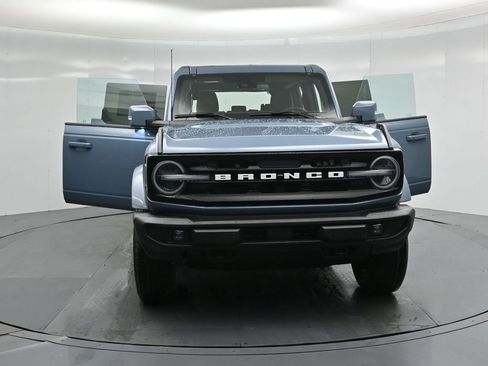 New 2025 Ford Bronco Outer Banks image 32
