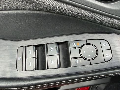 Used 2021 Nissan Rogue SV FWD image 13