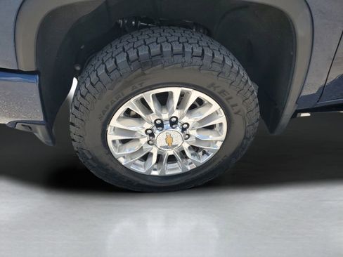 Used 2022 Chevrolet Silverado 3500 High Country AWD/4WD image 26