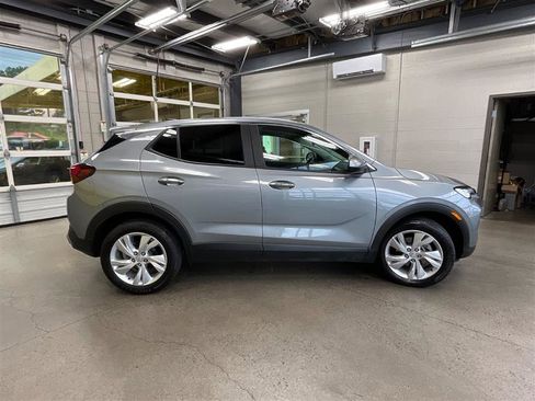 Used 2024 Buick Encore GX Preferred FWD image 6