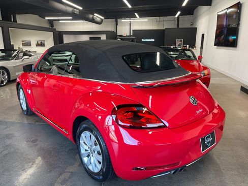 Used 2018 Volkswagen Beetle 2.0T Coast FWD image 15