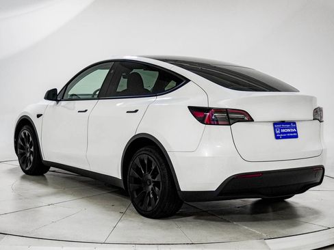 Used 2023 Tesla Model Y Long Range AWD/4WD image 5