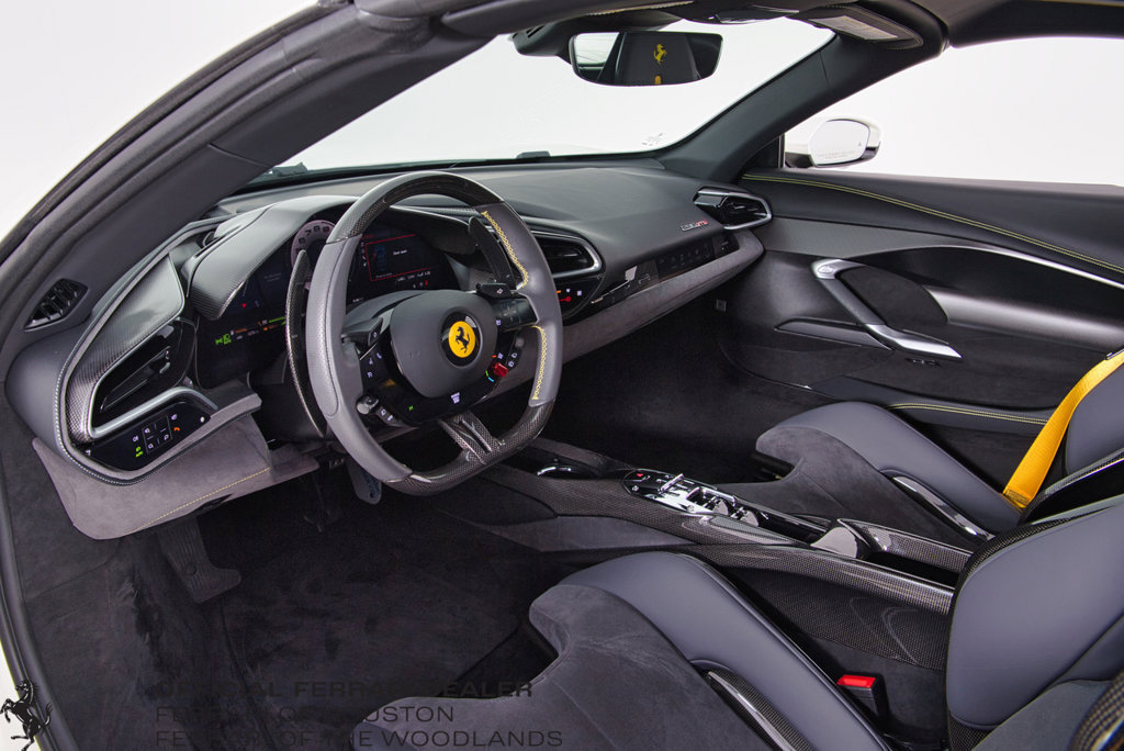 Used 2024 Ferrari 296 GTS RWD image 4