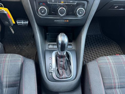 Used 2013 Volkswagen GTI 4-Door FWD image 15