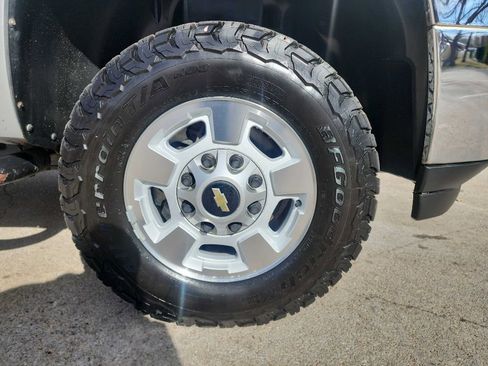 Used 2011 Chevrolet Silverado 2500 LT w/ Interior Plus Package image 10