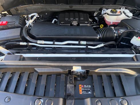 Used 2025 Chevrolet Silverado 1500 RST w/ LPO, Dark Essentials Package AWD/4WD image 31