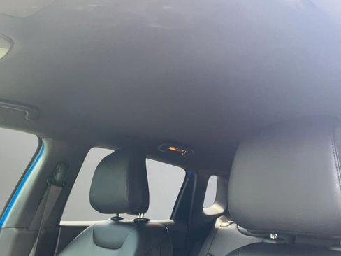 Used 2024 Jeep Compass Latitude AWD/4WD image 18