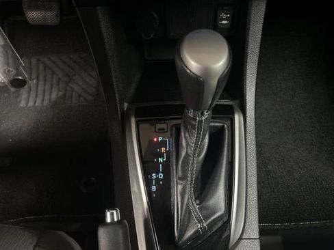 Used 2014 Toyota Corolla LE FWD image 15