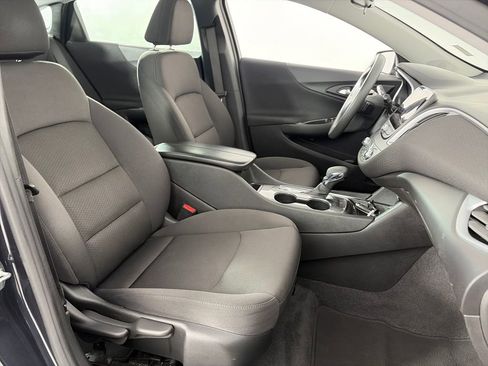Used 2023 Chevrolet Malibu LT FWD image 31