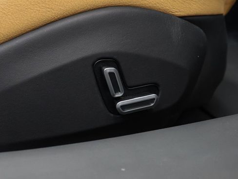 Certified 2022 Ferrari SF90 Spider Tailor Made image 22