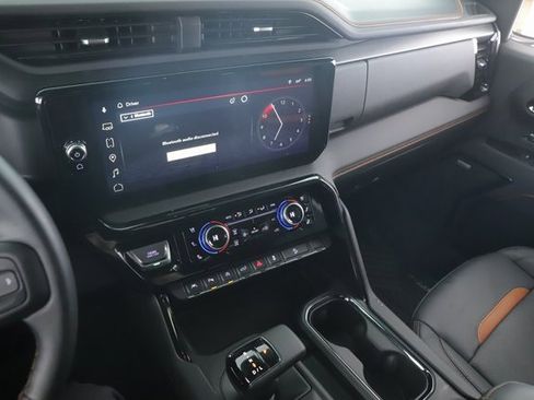 Used 2025 GMC Sierra 1500 AT4 w/ AT4 Preferred Package image 26