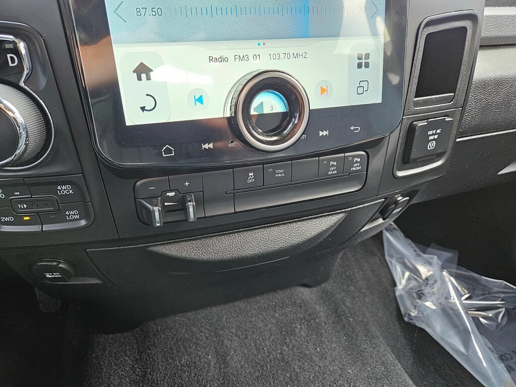 Used 2019 RAM 1500 Big Horn AWD/4WD image 24