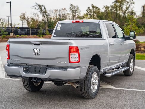 Used 2024 RAM 2500 Big Horn w/ Sport Appearance Package image 7