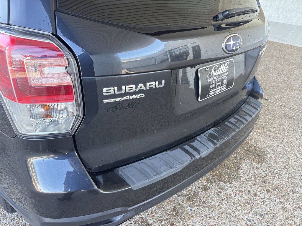Used 2017 Subaru Forester 2.5i Premium w/ All-Weather Package AWD/4WD image 32