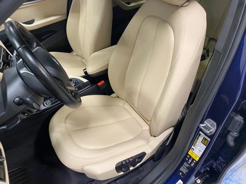 Used 2018 BMW X1 xDrive28i image 12