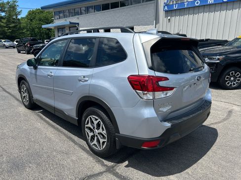 Used 2020 Subaru Forester Premium w/ Popular Package #1 image 5