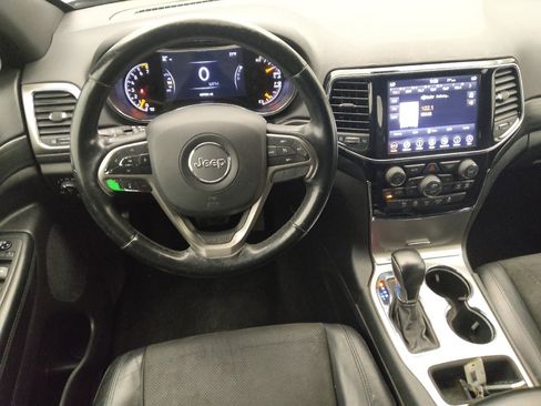 Used 2019 Jeep Grand Cherokee Altitude RWD image 22