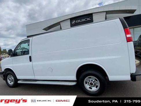 Used 2022 GMC Savana 2500 w/ Driver Convenience Package RWD image 8