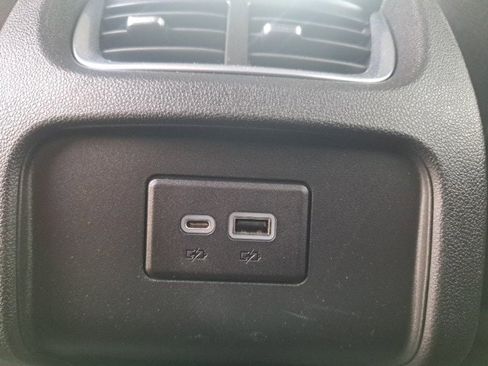 Used 2022 Chevrolet Blazer LT image 12