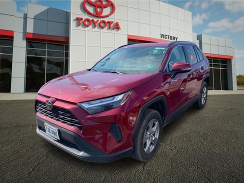 Used 2025 Toyota RAV4 XLE image 5