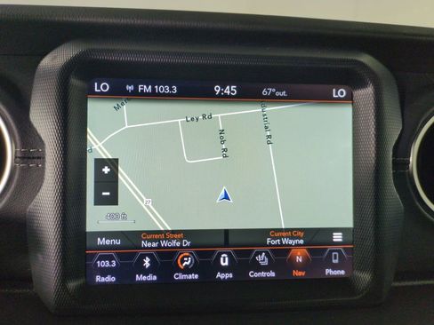 Used 2019 Jeep Wrangler Unlimited Sahara AWD/4WD image 22