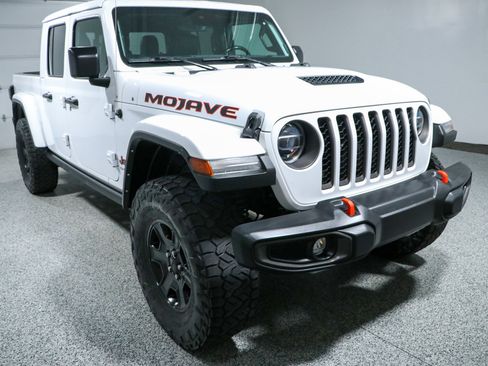 Used 2021 Jeep Gladiator Mojave AWD/4WD image 5