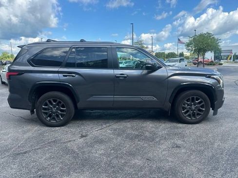 Used 2025 Toyota Sequoia Platinum AWD/4WD image 2