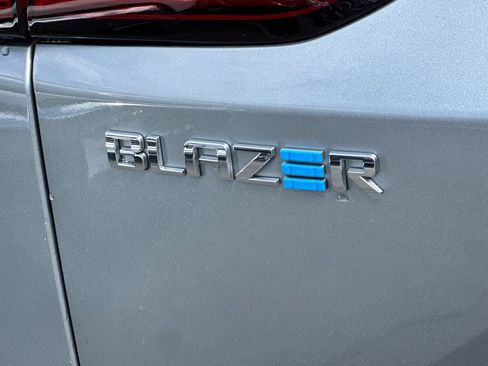 Used 2026 Chevrolet Blazer EV LT FWD image 47