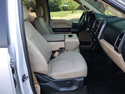 Used 2017 Ford F150 XLT w/ Equipment Group 301A Mid AWD/4WD image 22