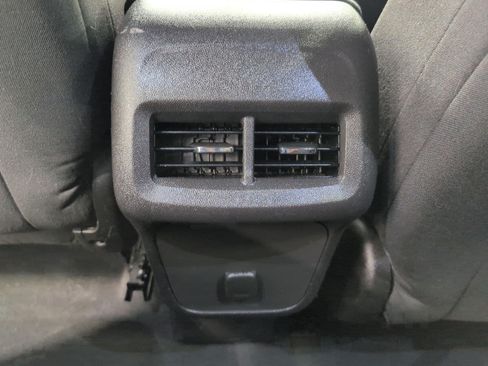 Used 2018 Chevrolet Equinox LT AWD/4WD image 21