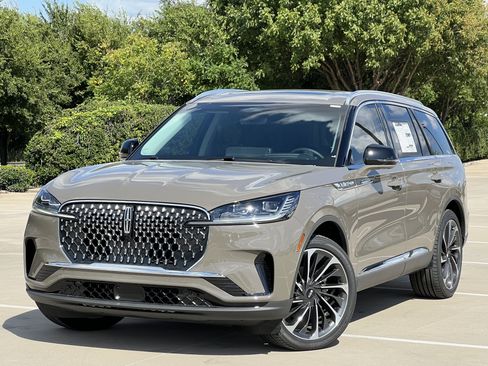 New 2025 Lincoln Aviator Reserve w/ Equipment Group 201A image 2