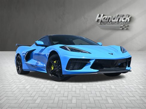 Used 2021 Chevrolet Corvette Stingray Preferred Cpe w/ Z51 Performance Package image 2