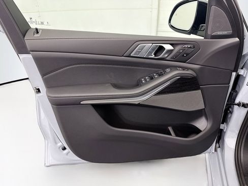 New 2026 BMW X7 xDrive40i image 24
