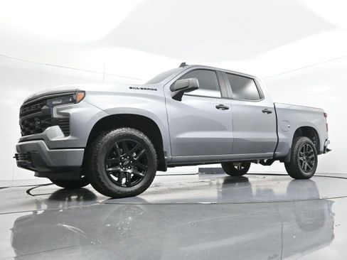 Used 2025 Chevrolet Silverado 1500 Custom w/ Turbomax Blackout Package AWD/4WD image 44