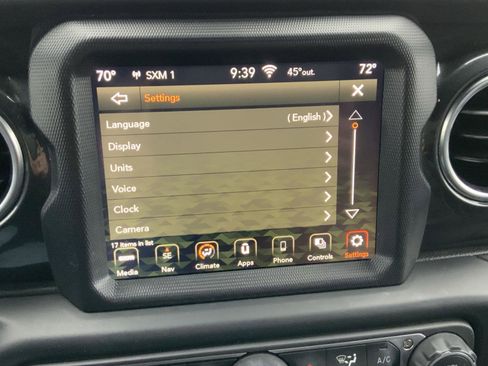 Used 2020 Jeep Wrangler Unlimited Sahara image 44