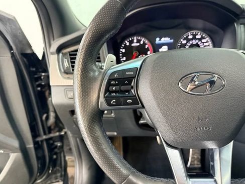 Used 2018 Hyundai Sonata Limited FWD image 16