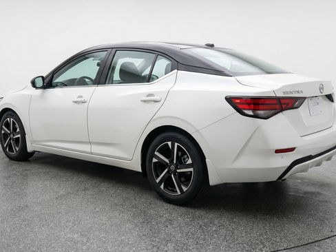 Used 2025 Nissan Sentra SV FWD image 6
